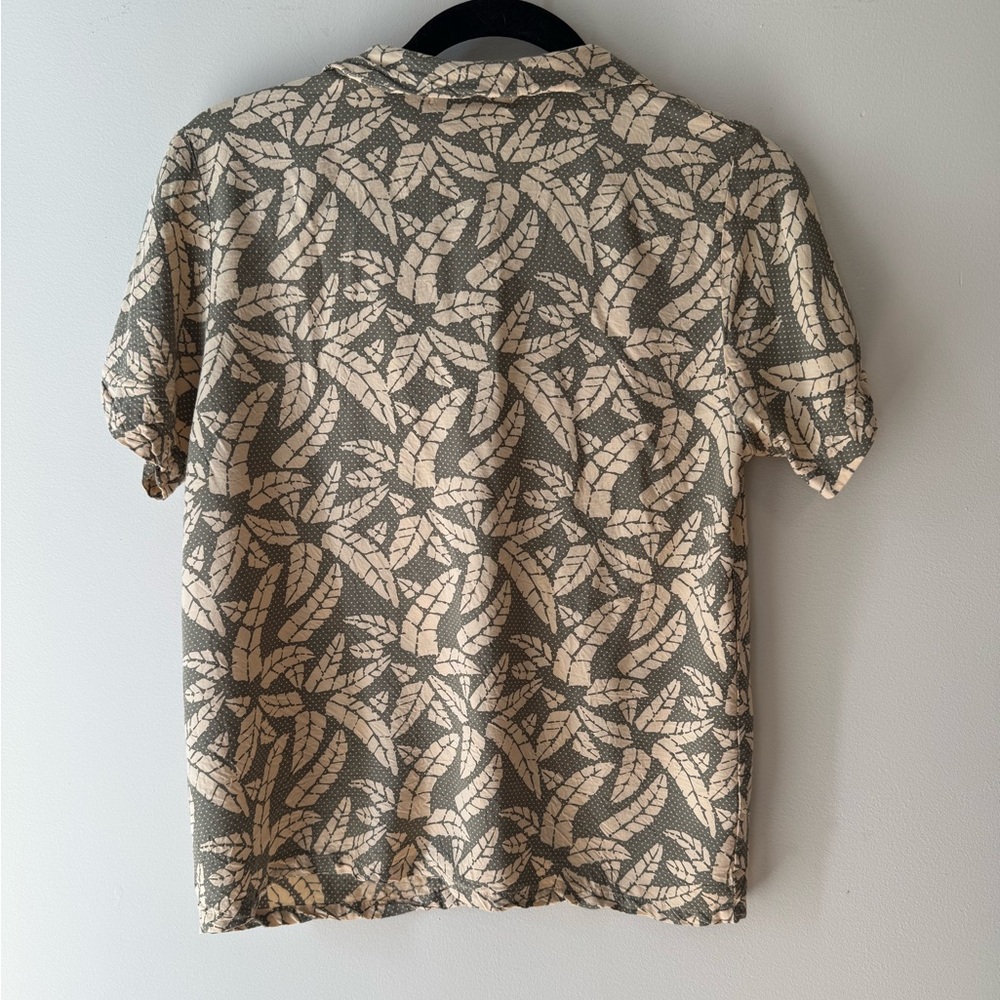 BEACHGOLD button down - Picture 3 of 6